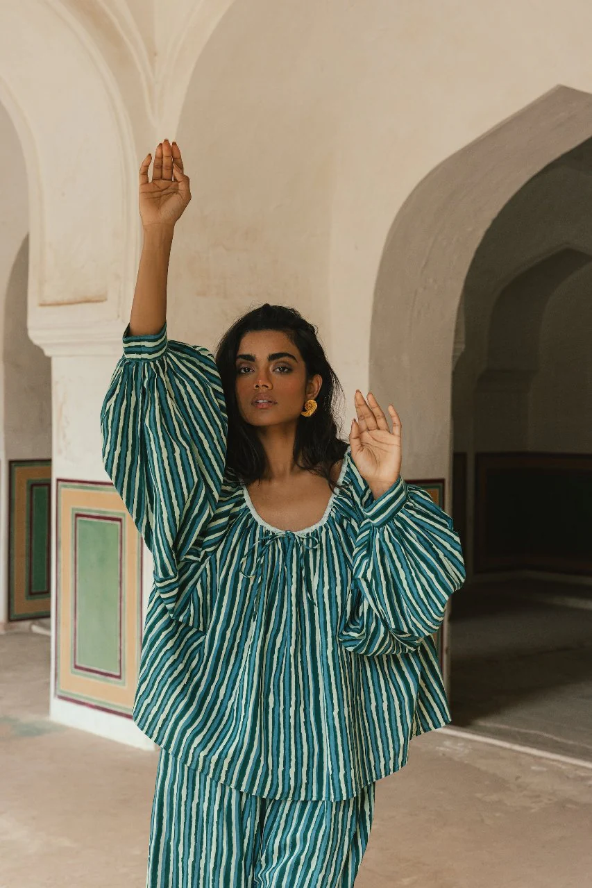 Ria Blouse ~ Cyan Candy - Image 5