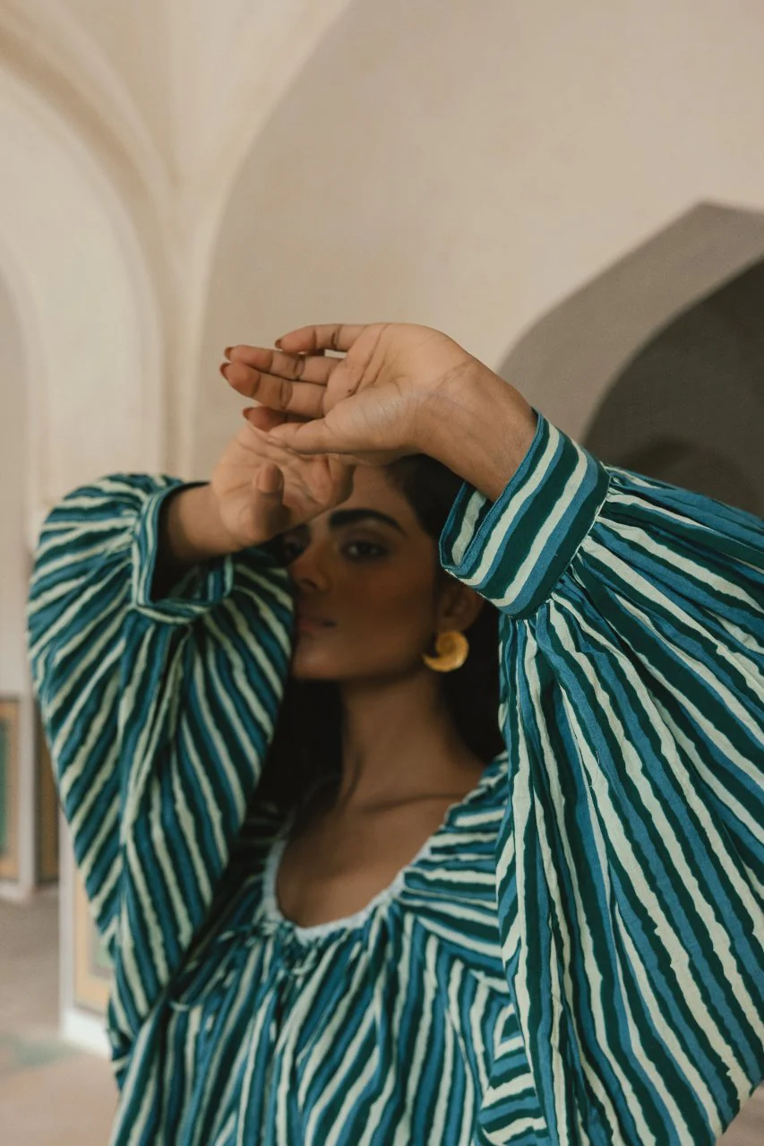 Ria Blouse ~ Cyan Candy - Image 6