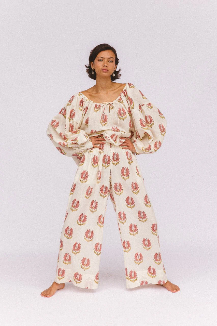 Ria Blouse ~ Strawberry Cream - Image 4